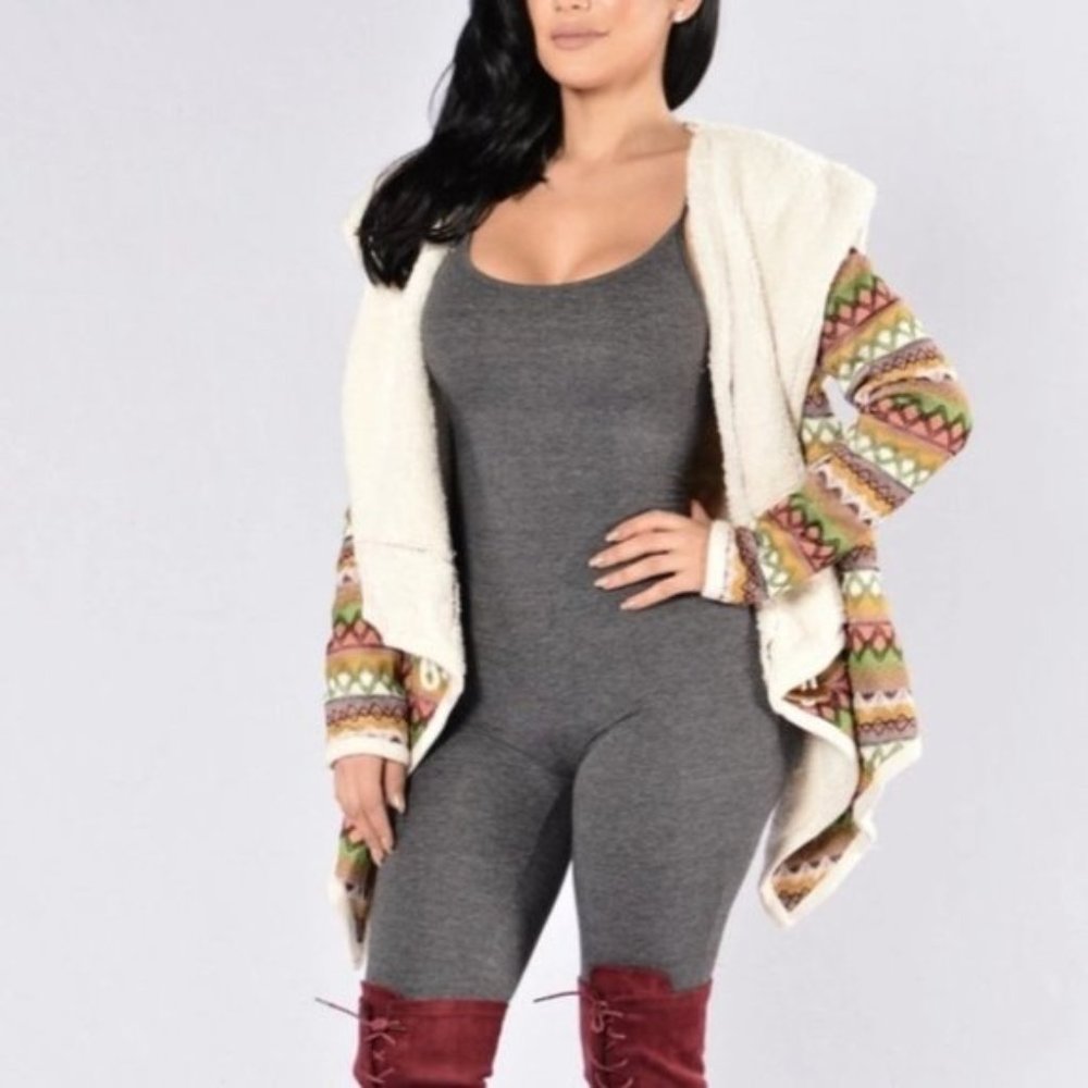 FASHION Nova green Zig Zag Woven Print Sherpa lined hooded Jacket size M